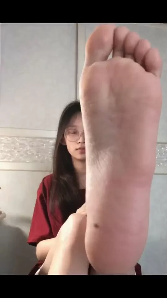 忽悠大学生来脚模面试 4 【23部合集】.mp4_snapshot_02.11.435.webp