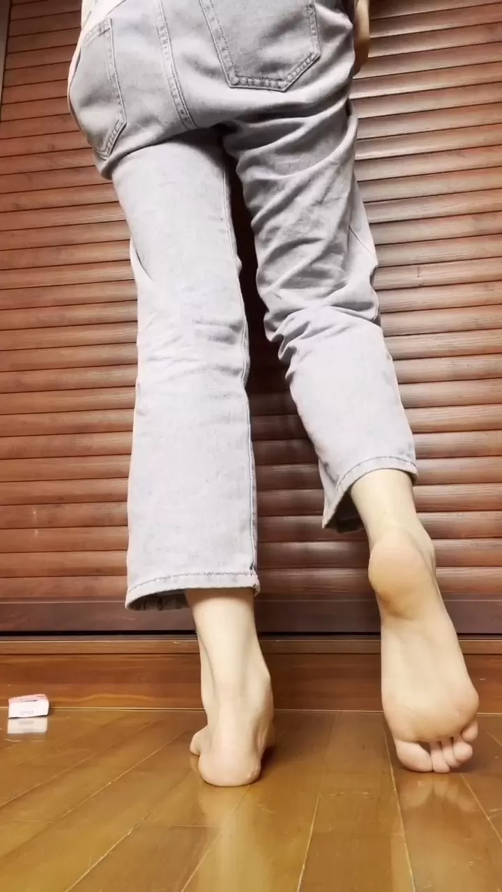 17@16.mp4_snapshot_00.30.355.webp
