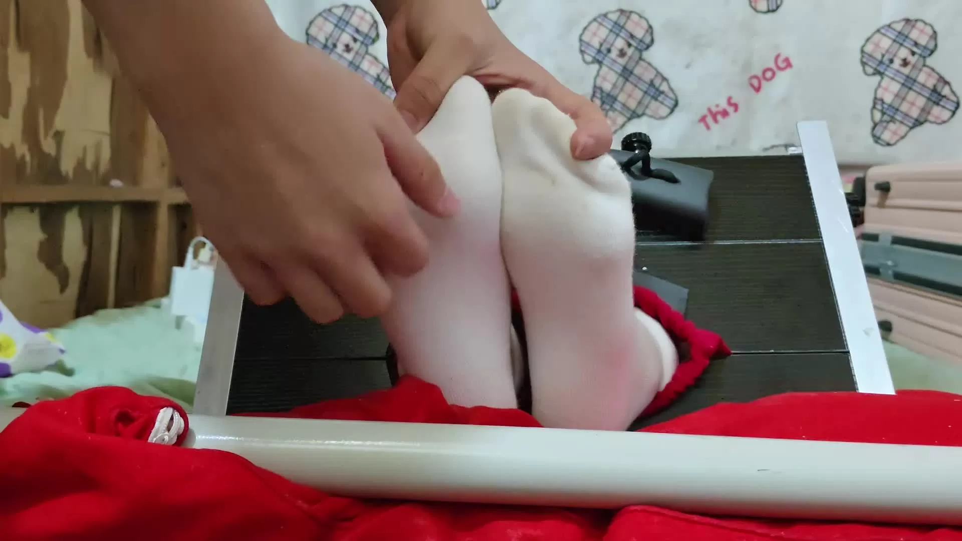 表妹嫩足足枷tk_1_1.webp