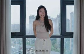 添脚大师福利（014号艾米添）脚模摄影花絮-艾米运动鞋棉...