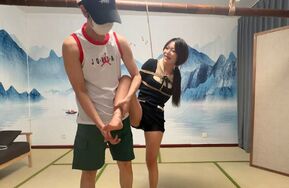 朋友专业挠痒痒，让他试试挠袅袅（在线播）